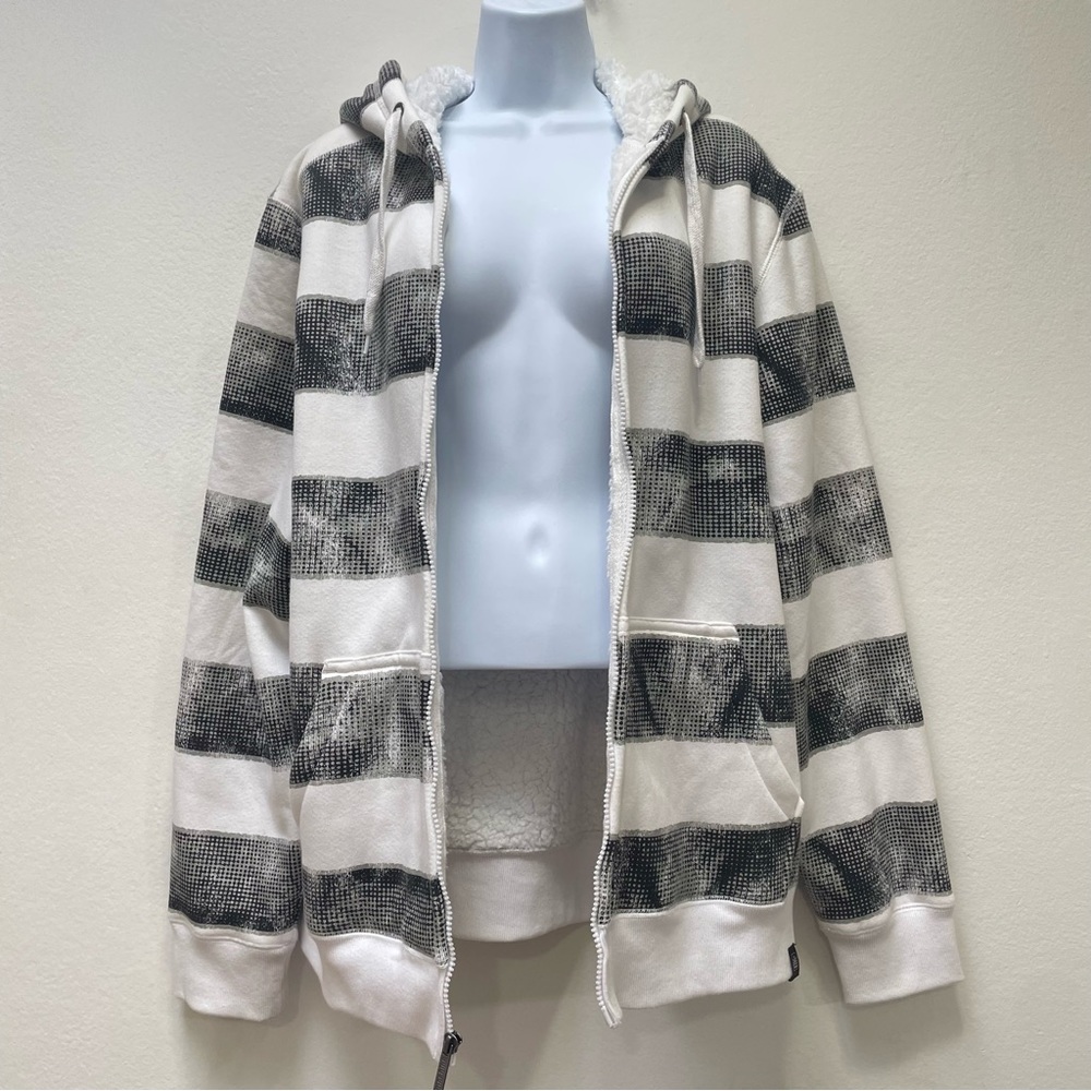 Machine Clothing Company’s white/black/gray striped Sweater S: L